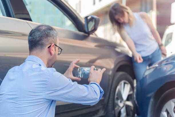 Professional Commercial Auto Insurance technician working in Bloomington, IN